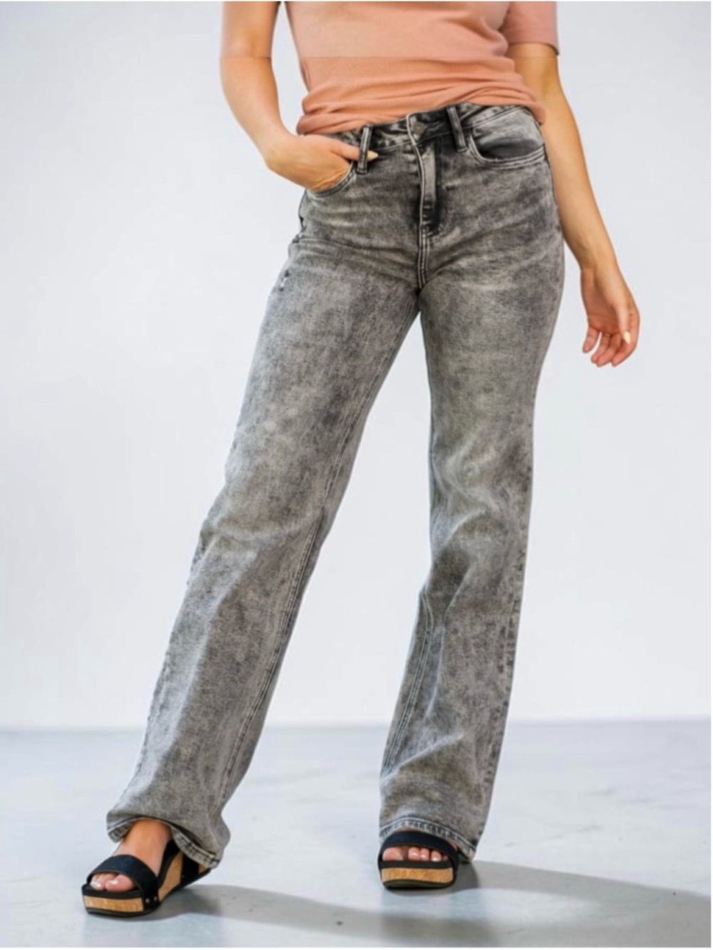 Vervet 28 Flare 90s Super High-Waist Jeans Womens Gray / Black Acid Wash Stretch